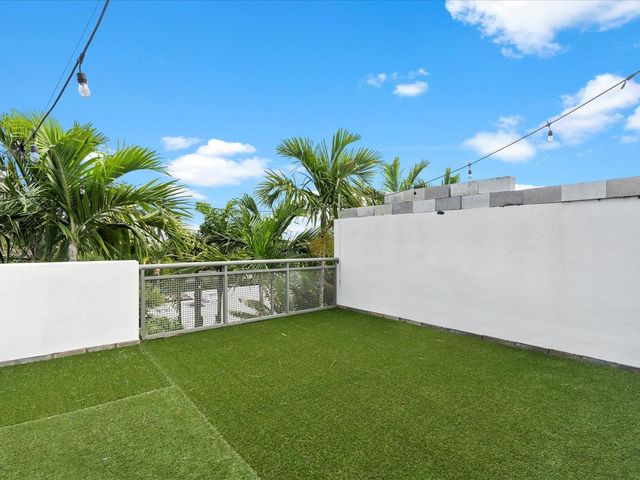 832 NE 19TH Avenue 832, Fort Lauderdale, FL 33304