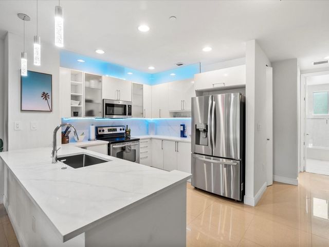 832 NE 19TH Avenue 832, Fort Lauderdale, FL 33304