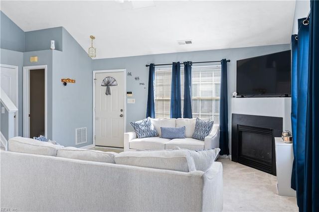 3109 Big Bend DR, Chesapeake, VA 23321