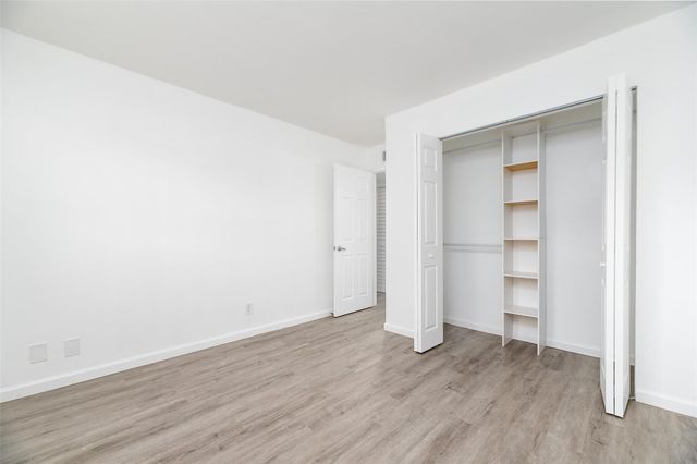 1401 NE 17th Court 207, Fort Lauderdale, FL 33305