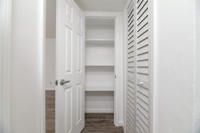 1401 NE 17th Court 207, Fort Lauderdale, FL 33305