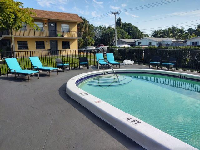 1401 NE 17th Court 207, Fort Lauderdale, FL 33305