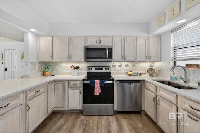 979 W Lagoon Avenue B2, Gulf Shores, AL 36542