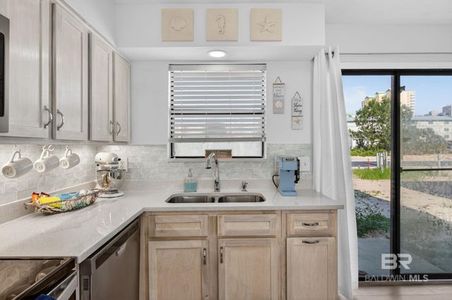 979 W Lagoon Avenue B2, Gulf Shores, AL 36542