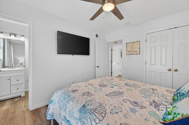 979 W Lagoon Avenue B2, Gulf Shores, AL 36542