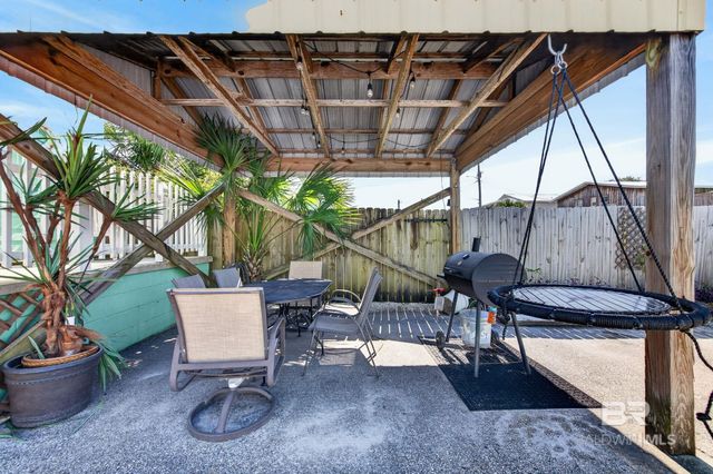 979 W Lagoon Avenue B2, Gulf Shores, AL 36542