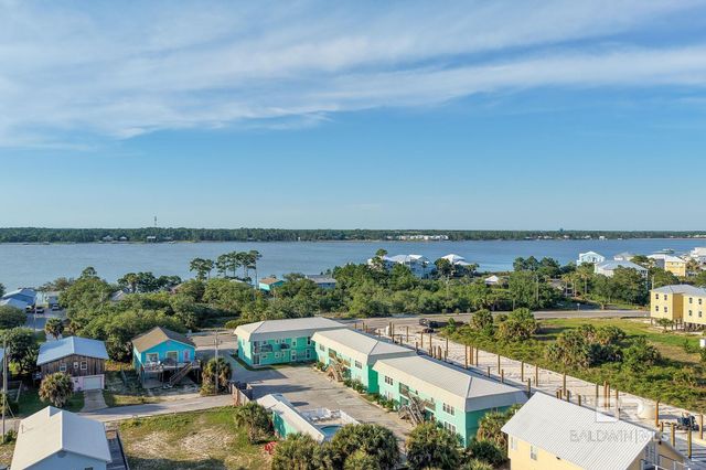 979 W Lagoon Avenue B2, Gulf Shores, AL 36542