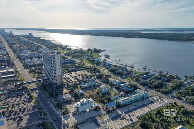 979 W Lagoon Avenue B2, Gulf Shores, AL 36542