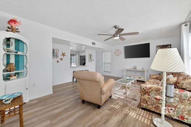979 W Lagoon Avenue B2, Gulf Shores, AL 36542