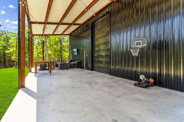 5938 Fm 3152, Livingston, TX 77351