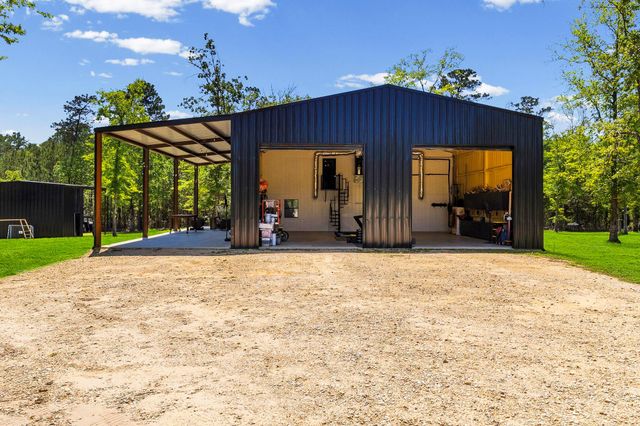 5938 Fm 3152, Livingston, TX 77351