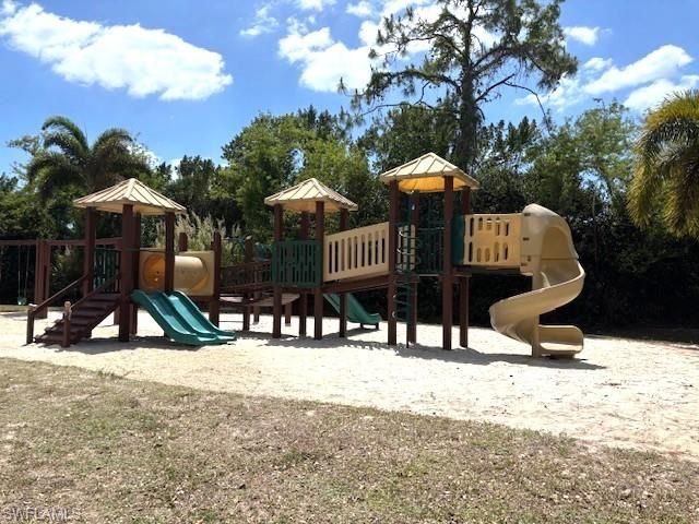 8265 Ibis Club DR 610, Naples, FL 34104