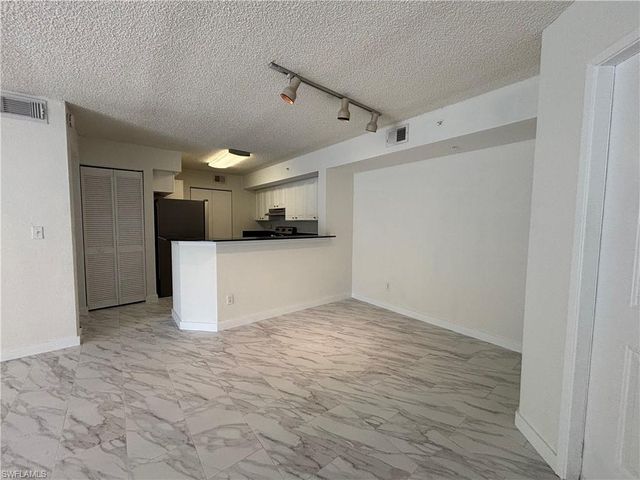 8265 Ibis Club DR 610, Naples, FL 34104