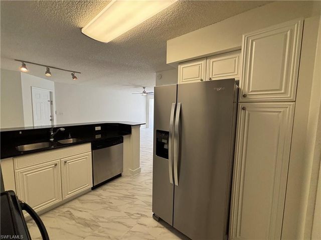 8265 Ibis Club DR 610, Naples, FL 34104