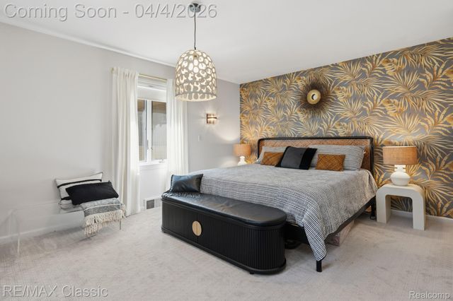 16800 Bell Creek Lane, Livonia, MI 48154