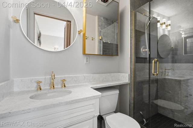 16800 Bell Creek Lane, Livonia, MI 48154