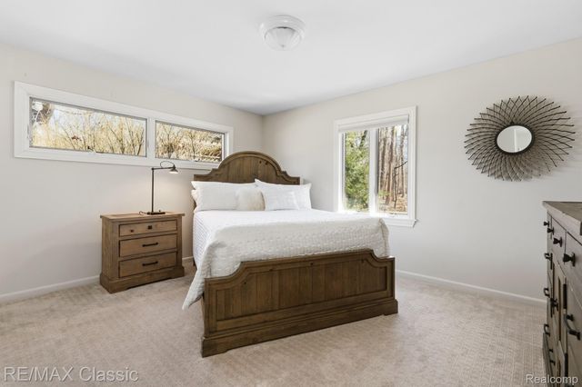 16800 Bell Creek Lane, Livonia, MI 48154