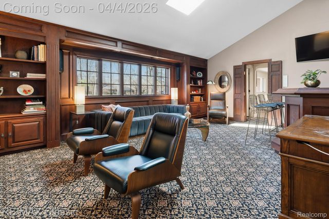 16800 Bell Creek Lane, Livonia, MI 48154