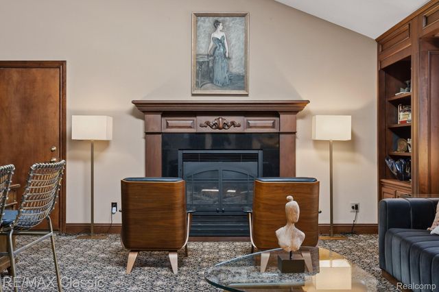 16800 Bell Creek Lane, Livonia, MI 48154