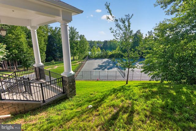 2803 SISSINGHURST PL, Upper Marlboro, MD 20774