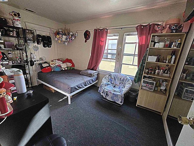 1656 33rd Ave, Oakland, CA 94601