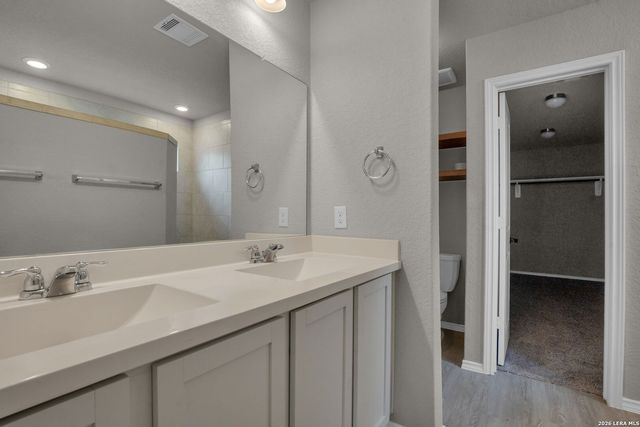 10306 MIDSUMMER MDW, Converse, TX 78109