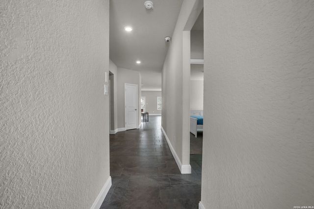 10306 MIDSUMMER MDW, Converse, TX 78109