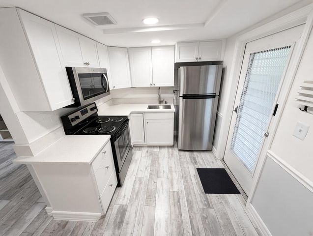209 SE 6TH Street 11, Boynton Beach, FL 33435