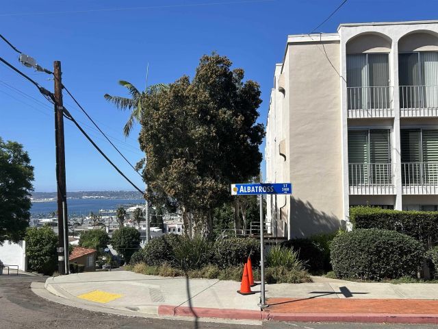 2410 Albatross St 9, San Diego, CA 92101