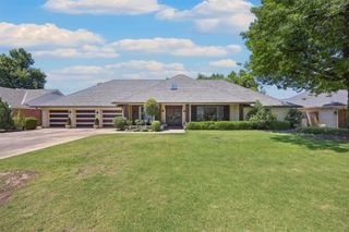 2917 W Pelham Drive, Oklahoma City, OK 73120
