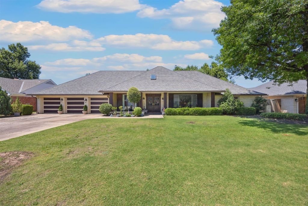2917 W Pelham Drive, Oklahoma City, OK 73120