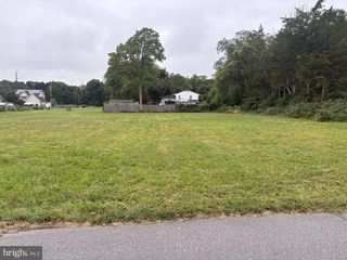 301 ASH RD, Tuckerton, NJ 08087
