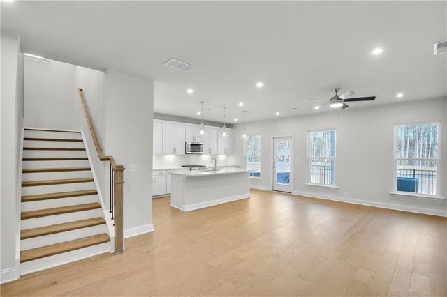 5651 Tillman Way, Powder Springs, GA 30127