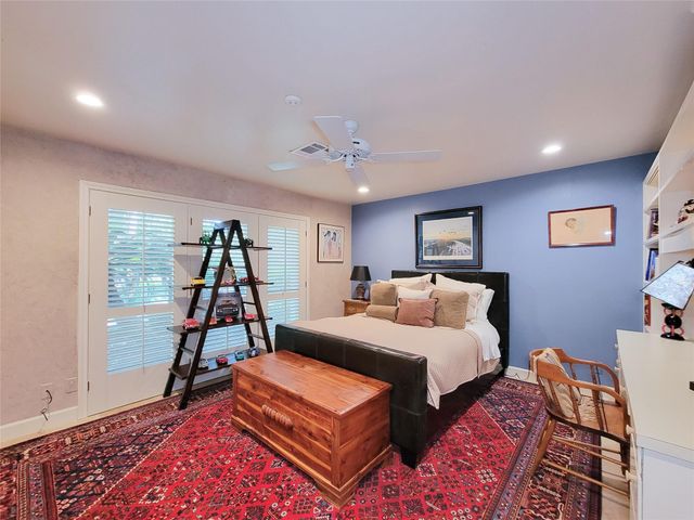 5 Hunters Branch Drive, Houston, TX 77024