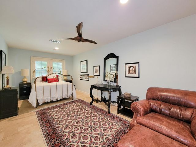 5 Hunters Branch Drive, Houston, TX 77024