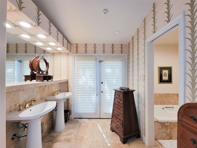 5 Hunters Branch Drive, Houston, TX 77024