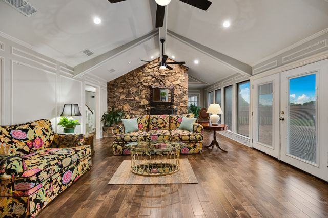 706 S Alamo Road, Rockwall, TX 75087