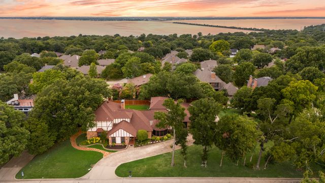 706 S Alamo Road, Rockwall, TX 75087