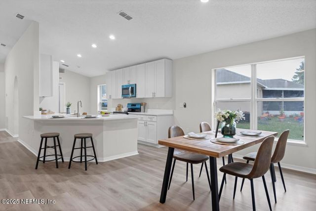 4098 BROAD CREEK Lane, Jacksonville, FL 32218