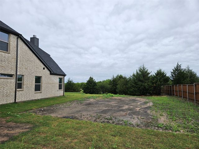 237 Magnolia Court, Trenton, TX 75490