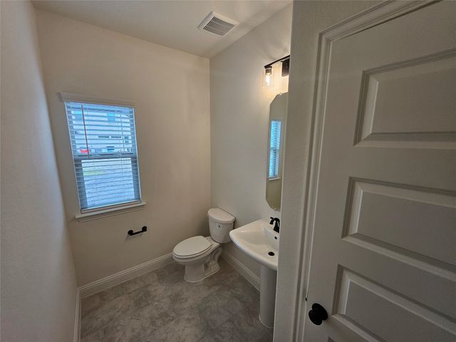 237 Magnolia Court, Trenton, TX 75490