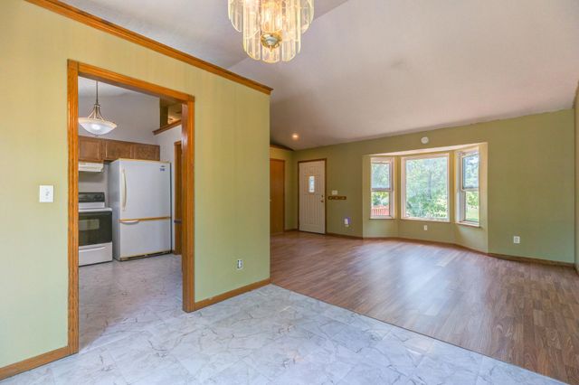 321 E Minneapolis Ave, Salina, KS 67401