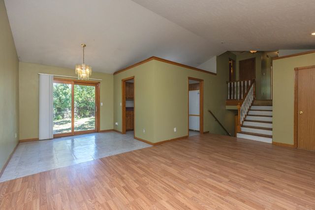 321 E Minneapolis Ave, Salina, KS 67401