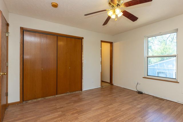 321 E Minneapolis Ave, Salina, KS 67401