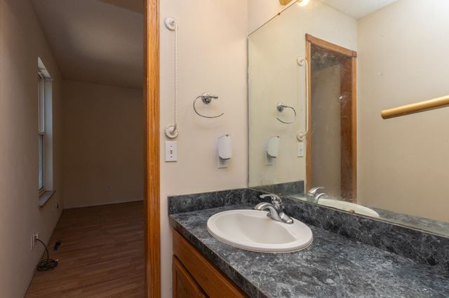 321 E Minneapolis Ave, Salina, KS 67401