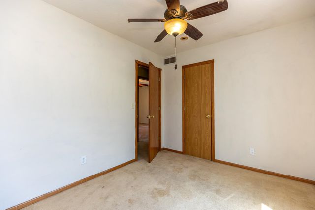 321 E Minneapolis Ave, Salina, KS 67401