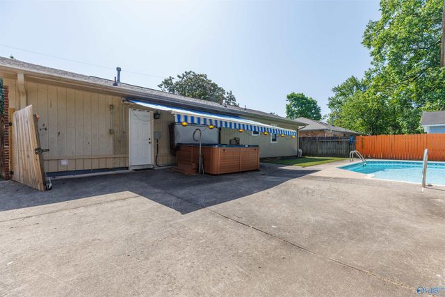 3420 Grassfort Drive, Huntsville, AL 35805