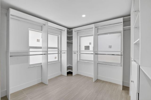 4701 NW 1st Place, Deerfield Beach, FL 33442