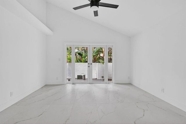 4701 NW 1st Place, Deerfield Beach, FL 33442