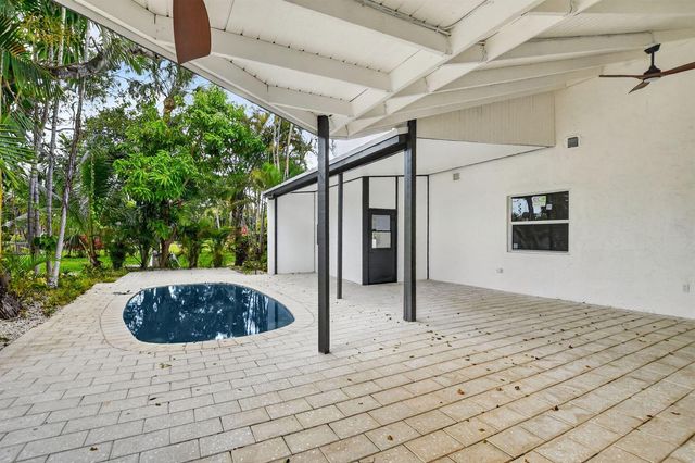 4701 NW 1st Place, Deerfield Beach, FL 33442